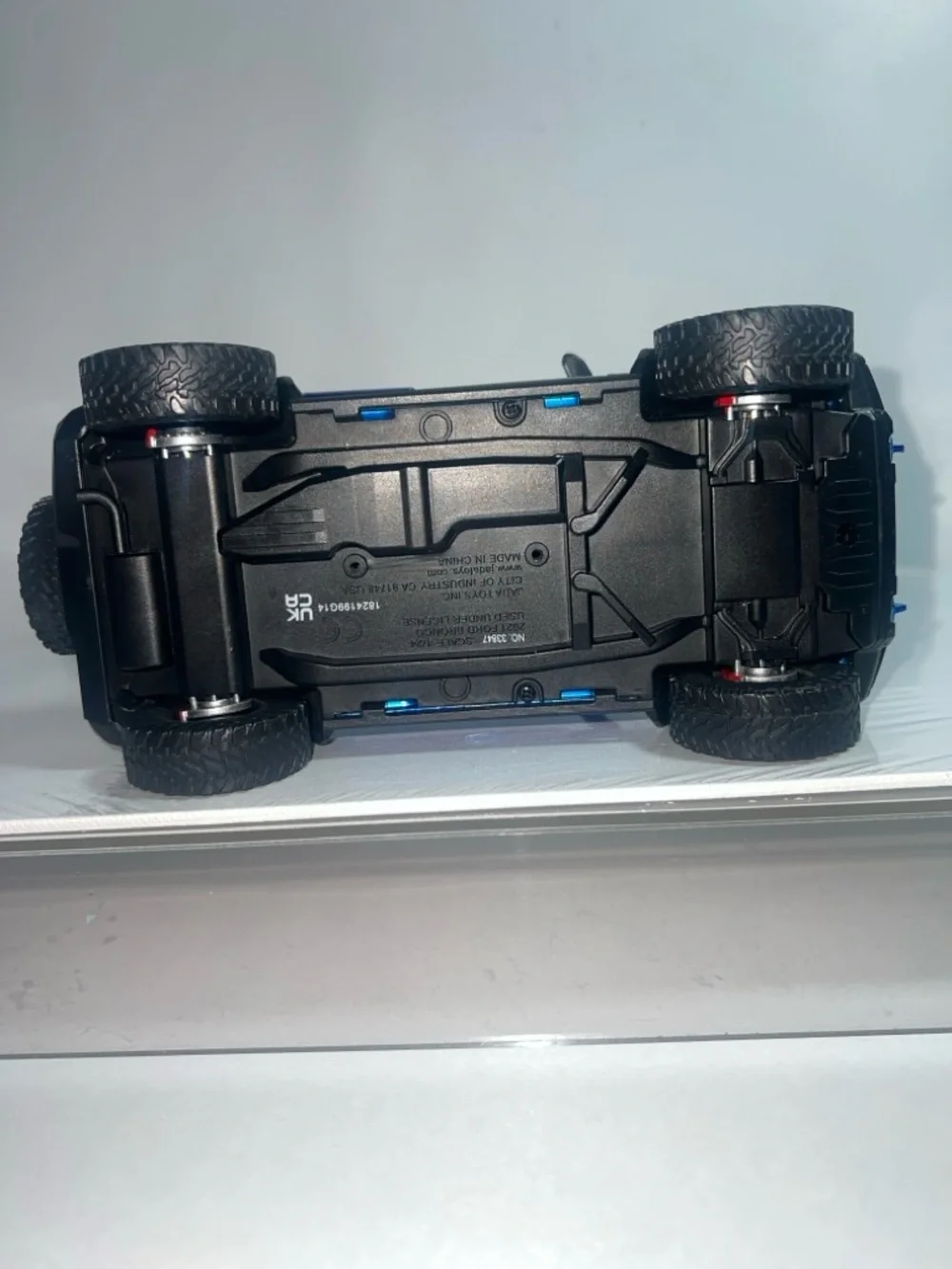 Jada Toys 1/24 2021 Ford Bronco Badlands Diecast Model Blue